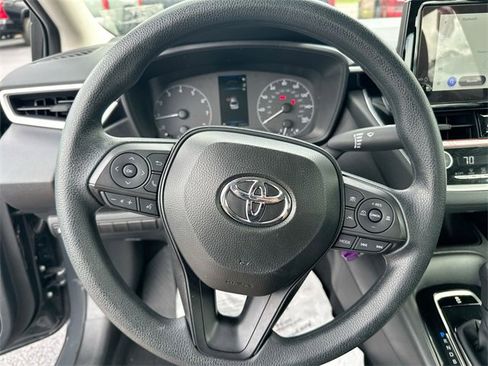 New 2025 Toyota Corolla LE image 15