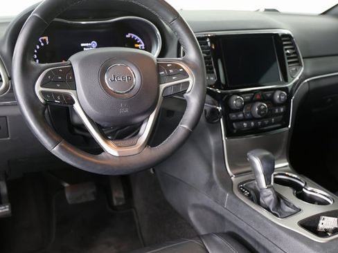 Used 2019 Jeep Grand Cherokee Limited image 11