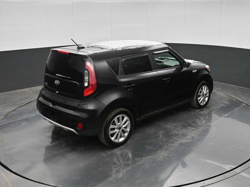 Used 2017 Kia Soul + image 26