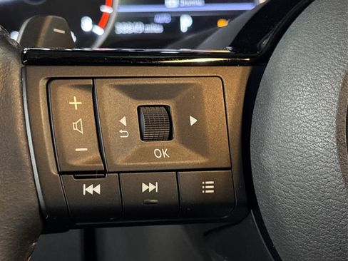 Used 2022 Nissan Rogue SL w/ SL Premium Package image 34