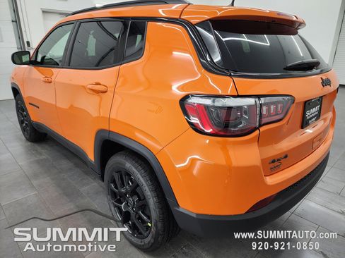 New 2026 Jeep Compass Latitude image 6