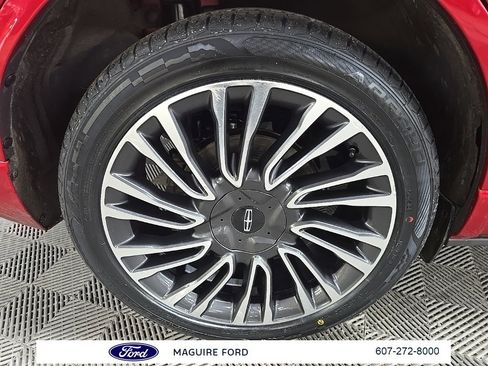 Used 2020 Lincoln Corsair Reserve w/ Equipment Group 202A image 14