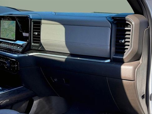 Used 2025 Chevrolet Silverado 1500 LTZ w/ Z71 Off-Road Package image 21