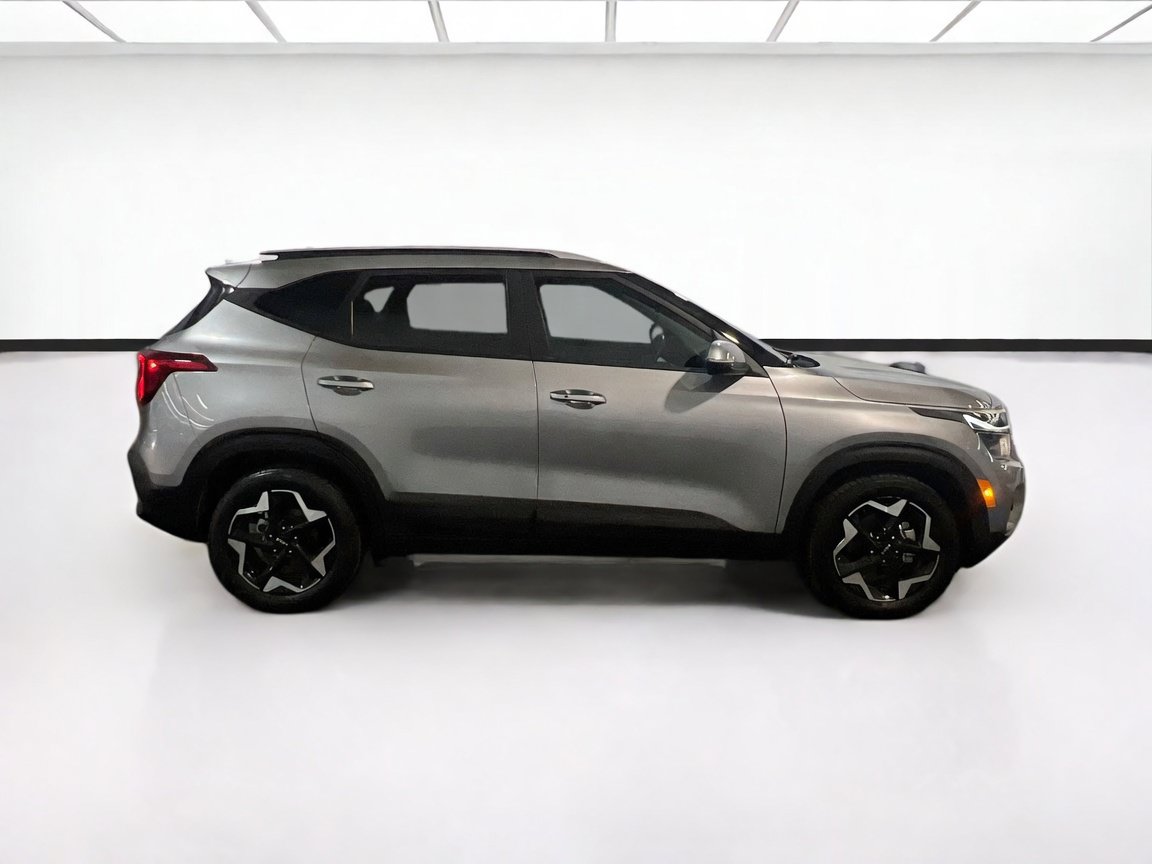 Used 2025 Kia Seltos S FWD image 23