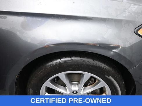 Used 2017 Ford Fusion SE FWD image 11