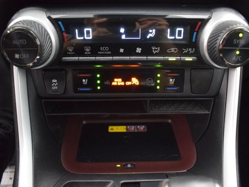 Used 2023 Toyota RAV4 Limited AWD/4WD image 20