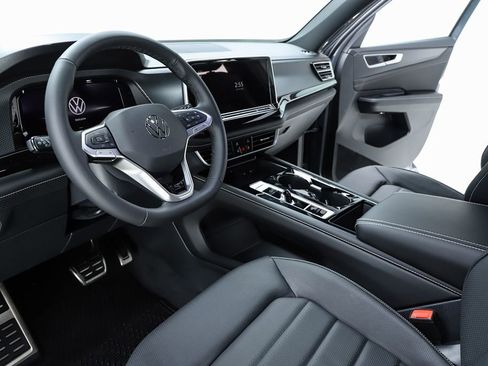 New 2026 Volkswagen Atlas Cross Sport SEL R-Line image 19