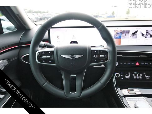 Used 2026 Genesis GV70 2.5T AWD/4WD image 16