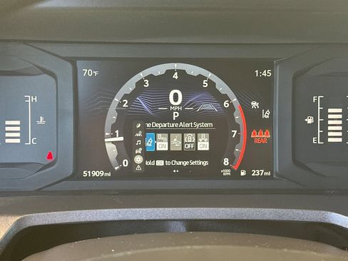 Used 2024 Toyota Tacoma SR5 AWD/4WD image 29