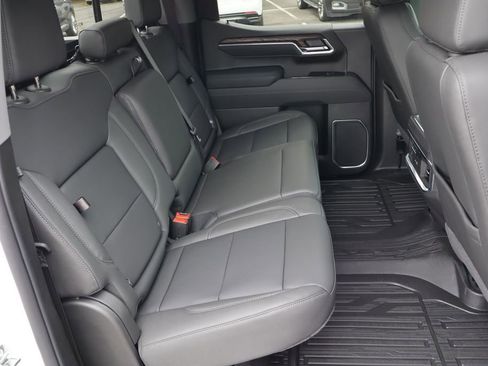 New 2026 GMC Sierra 1500 SLT w/ SLT Premium Plus Package image 23