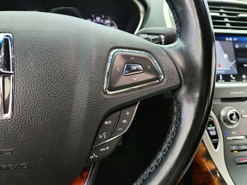 Used 2016 Lincoln MKX Select w/ Select Plus Package AWD/4WD image 20