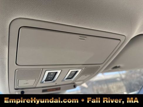 Used 2020 Land Rover Range Rover Evoque S image 27