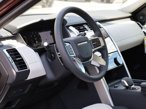 New 2026 Land Rover Discovery Limited Edition AWD/4WD image 14