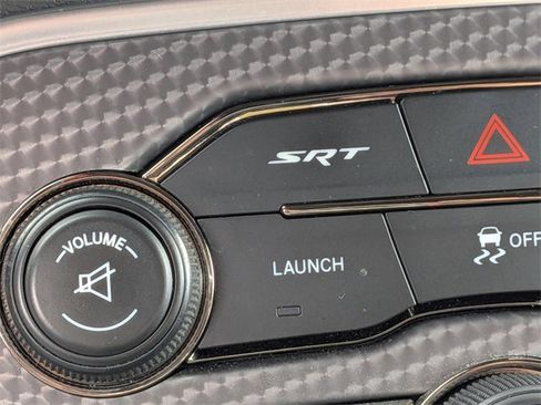 Used 2016 Dodge Challenger SRT Hellcat image 26