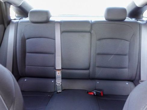 Used 2021 Chevrolet Malibu LT image 15