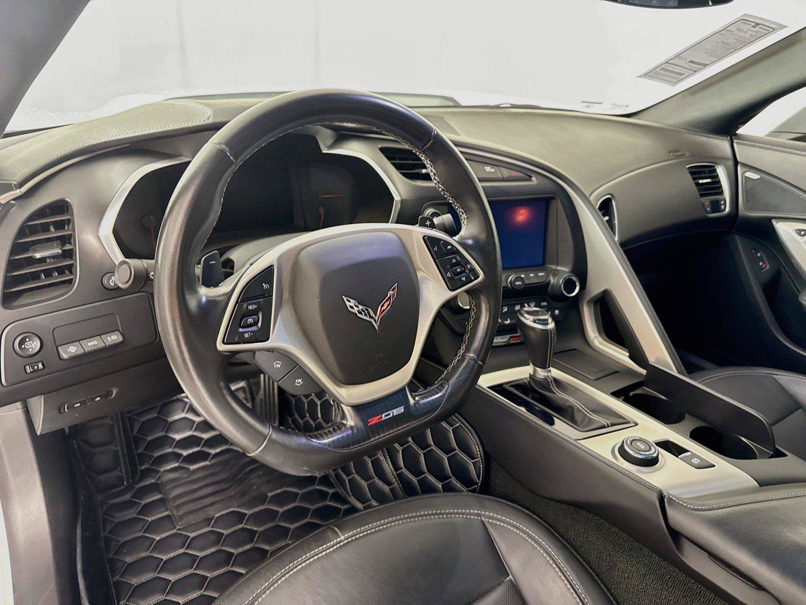 Used 2016 Chevrolet Corvette Z06 w/ 2LZ Preferred Equipment Group RWD image 4