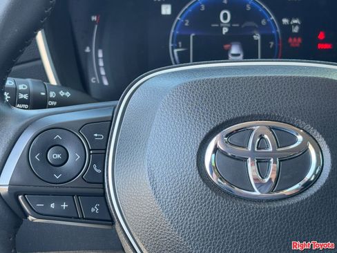 Certified 2024 Toyota Corolla Cross XLE w/ Convenience Package image 22