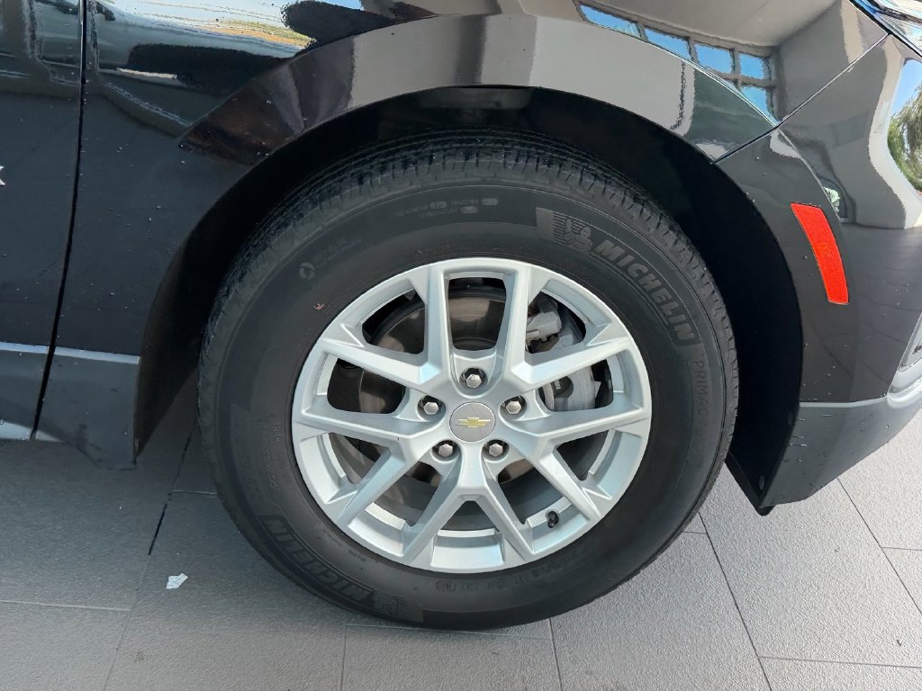 Used 2024 Chevrolet Equinox LS w/ Driver Confidence II Package FWD image 8