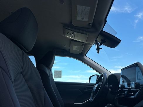 Certified 2023 Toyota Highlander LE w/ Protection Package #3 (TMS) image 17