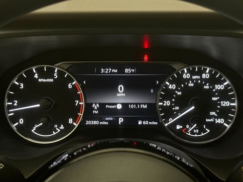 Used 2023 Nissan Rogue SV AWD/4WD image 13