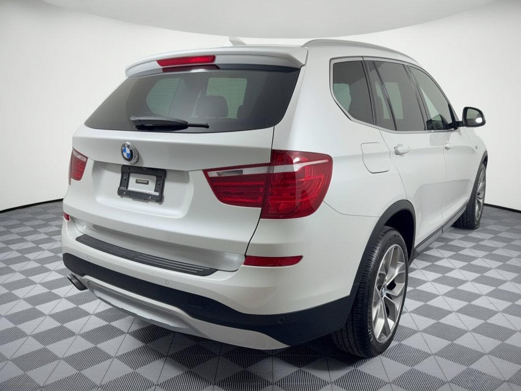 Used 2017 BMW X3 sDrive28i RWD image 9