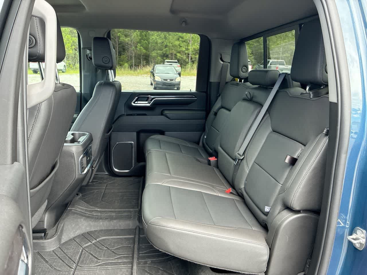 Used 2024 Chevrolet Silverado 2500 LTZ w/ LTZ Plus Package AWD/4WD image 25