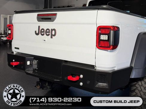 Used 2021 Jeep Gladiator Rubicon AWD/4WD image 14