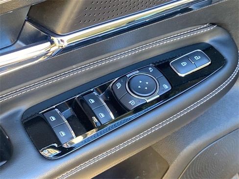 Certified 2023 Lincoln Corsair Reserve w/ Equipment Group 201A image 13