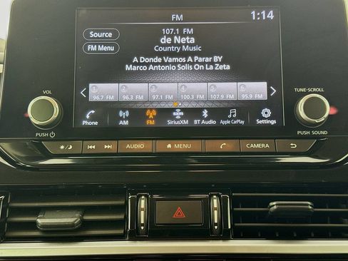 Used 2024 Nissan Pathfinder SV FWD image 16