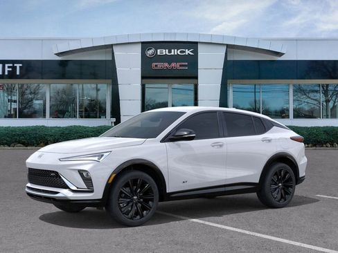 New 2026 Buick Envista Sport Touring image 2