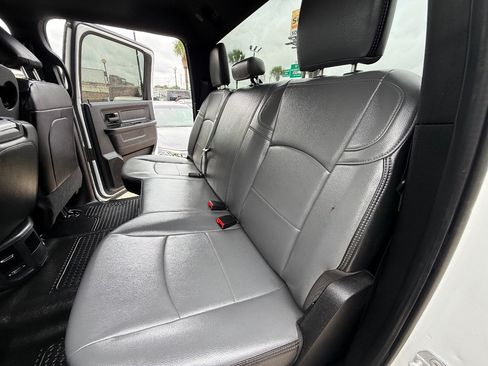 Used 2022 RAM 2500 Tradesman w/ Chrome Appearance Group AWD/4WD image 22