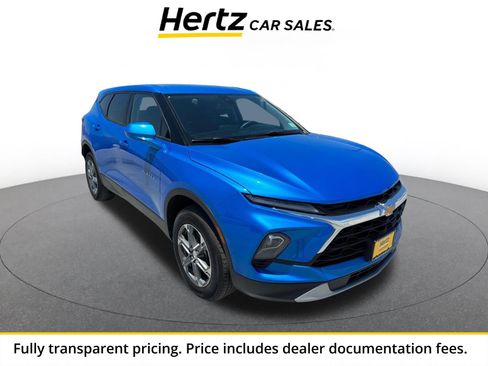 Used 2026 Chevrolet Blazer LT FWD image 1