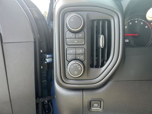 New 2026 Chevrolet Silverado 2500 Custom w/ Custom Value Package image 20