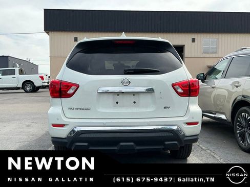 Used 2020 Nissan Pathfinder SV FWD image 5