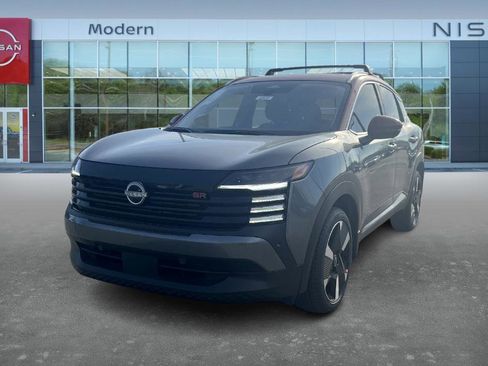 New 2026 Nissan Kicks SR image 1