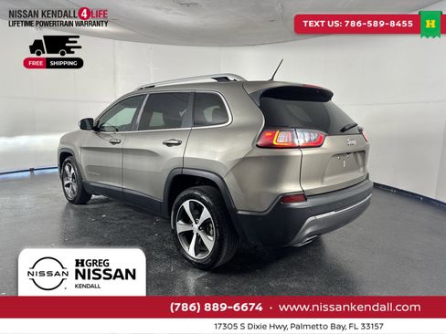 Used 2021 Jeep Cherokee Limited image 8