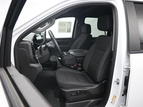 Used 2025 Chevrolet Silverado 2500 LT w/ Convenience Package AWD/4WD image 21
