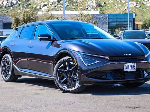 New 2025 Kia EV6 Wind image 2