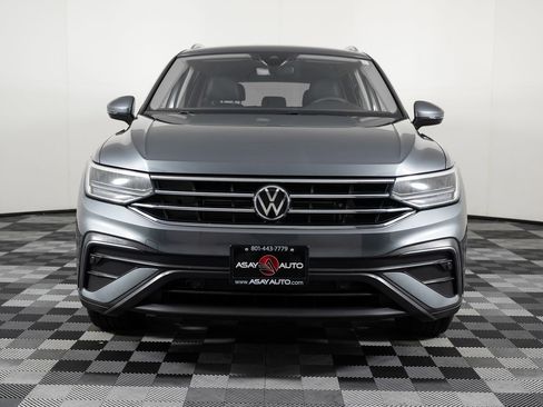 Used 2023 Volkswagen Tiguan SE image 12