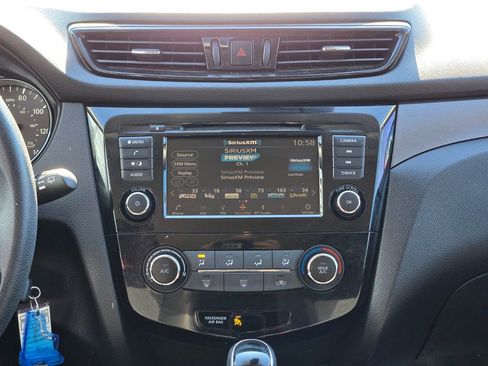 Certified 2021 Nissan Rogue Sport S image 16