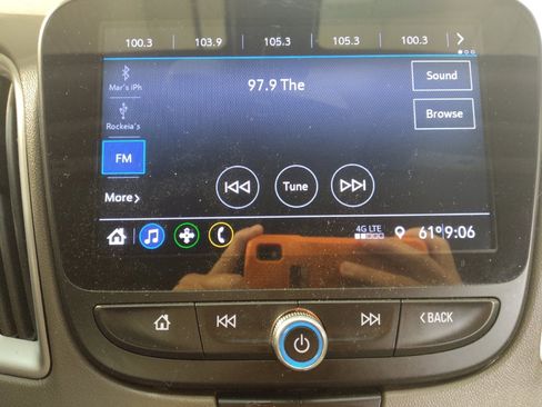 Used 2020 Chevrolet Malibu LS image 25