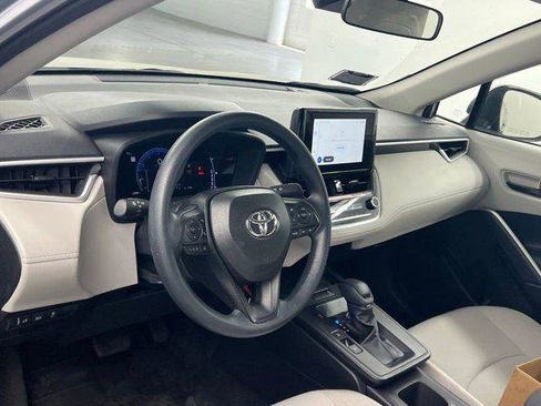 Certified 2026 Toyota Corolla Cross L FWD image 6