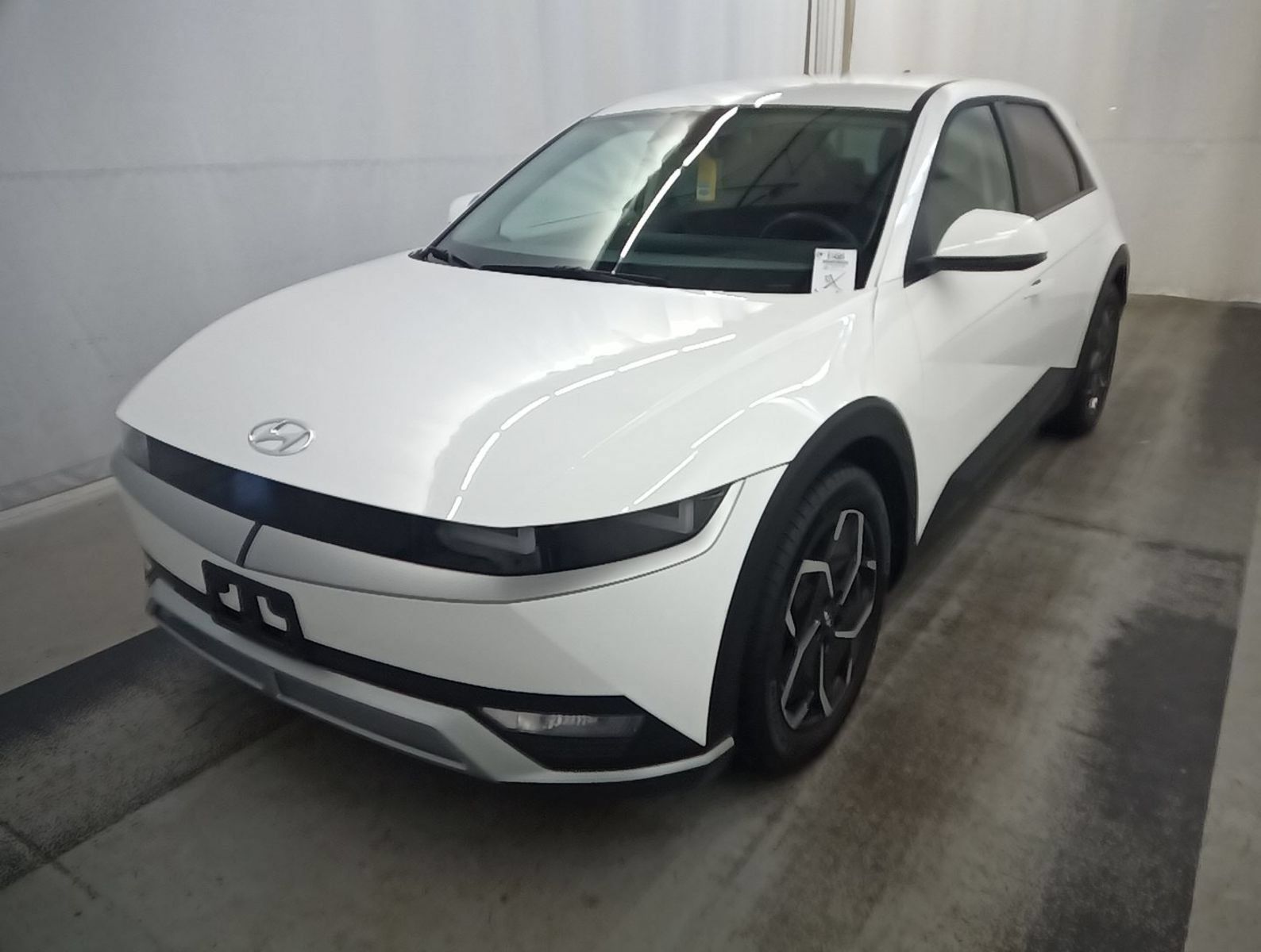 Used 2024 Hyundai Ioniq 5 SEL RWD image 1