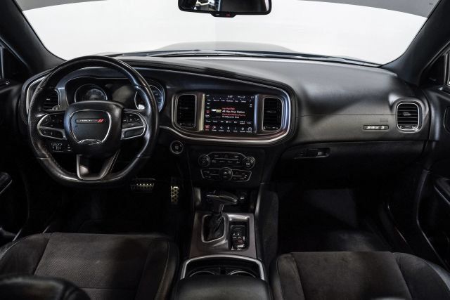 Used 2022 Dodge Charger Scat Pack w/ Dynamics Package RWD image 16