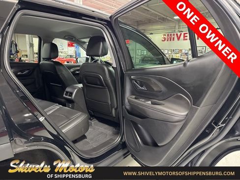 Used 2022 GMC Terrain SLT w/ Tech Package image 34