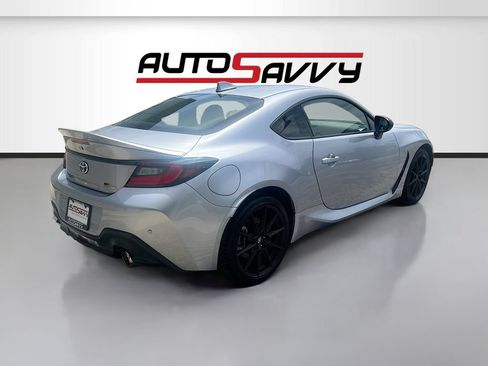 Used 2025 Toyota GR86 Premium RWD image 7