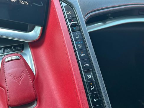 Used 2021 Chevrolet Corvette Stingray Preferred Cpe w/ Z51 Performance Package image 31