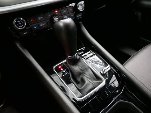 New 2025 Jeep Compass Limited image 37