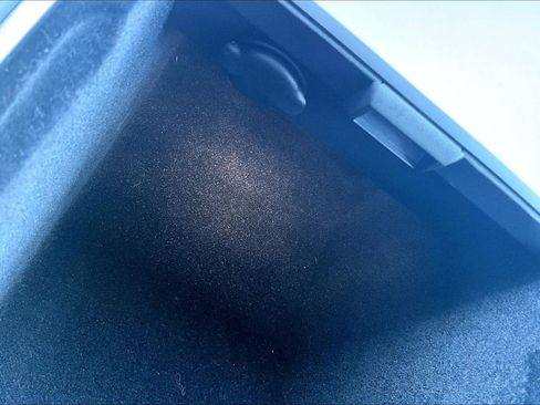 Used 2023 Tesla Model Y Long Range image 30