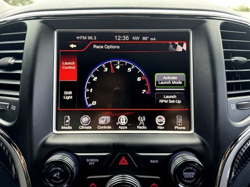 Used 2016 Jeep Grand Cherokee SRT image 4